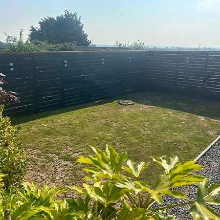 Me Old Abode Entire Garden Cabin Near The Sea Herne Bay Exterior photo